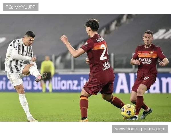 河南队周大地禁区外起脚，皮球贴地直奔网角