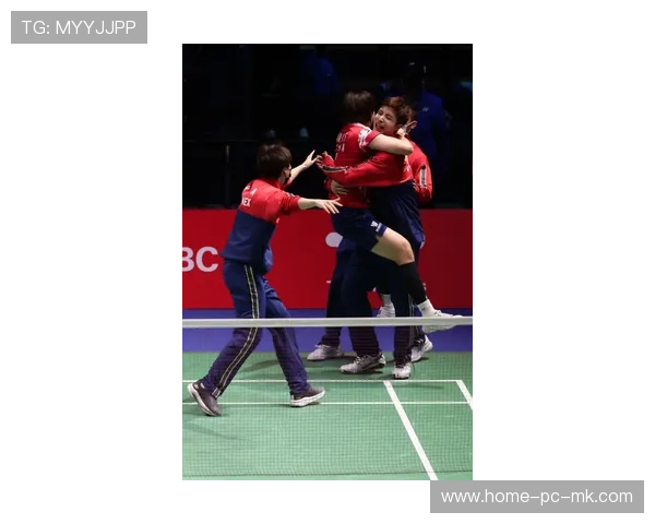 羽毛球后场炸球响彻体育馆，激情激荡的瞬间背后隐藏的故事